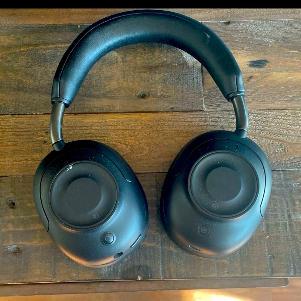 Sharper Image Black Bluetooth Headband Headphones - comes with case and charger